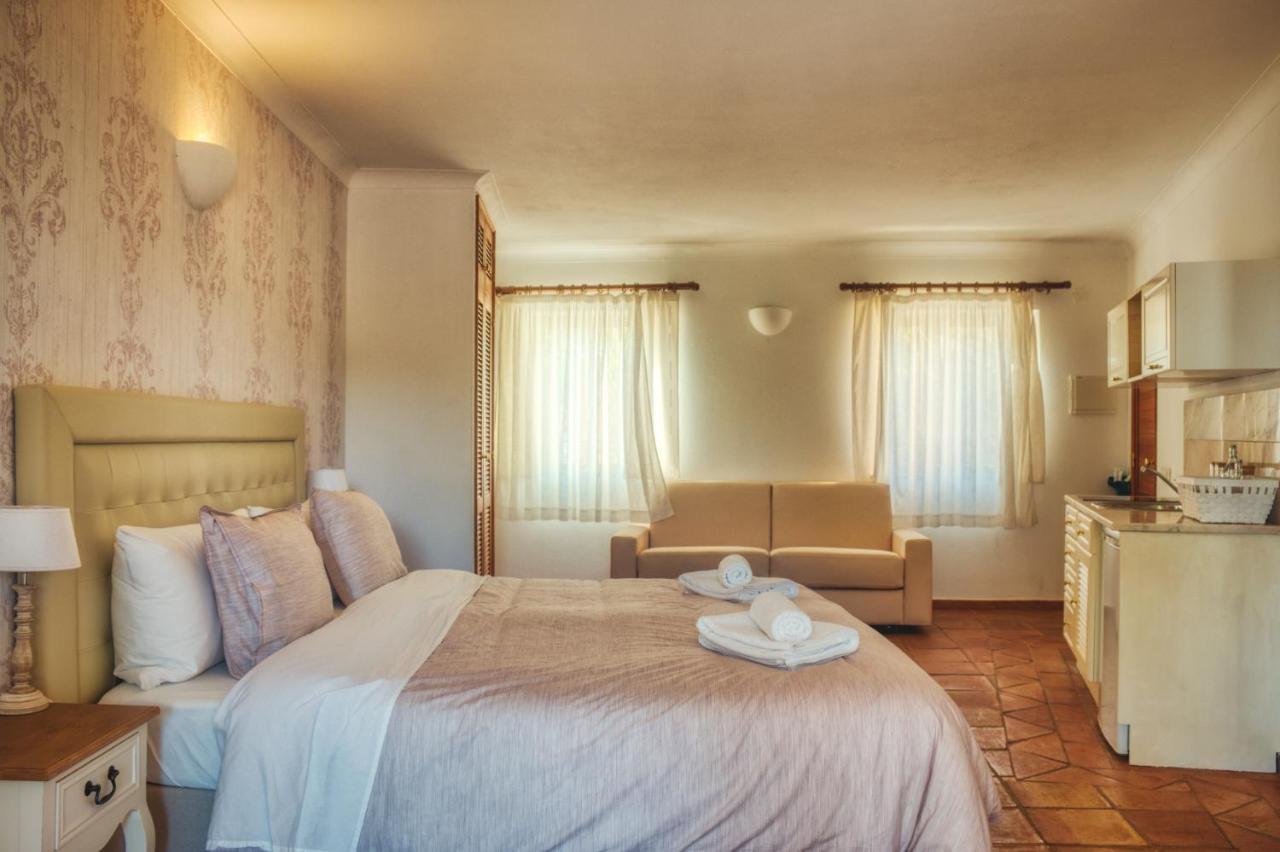 Moonshine Guest House With Private Studios And Private Cottage Lagos Exterior foto