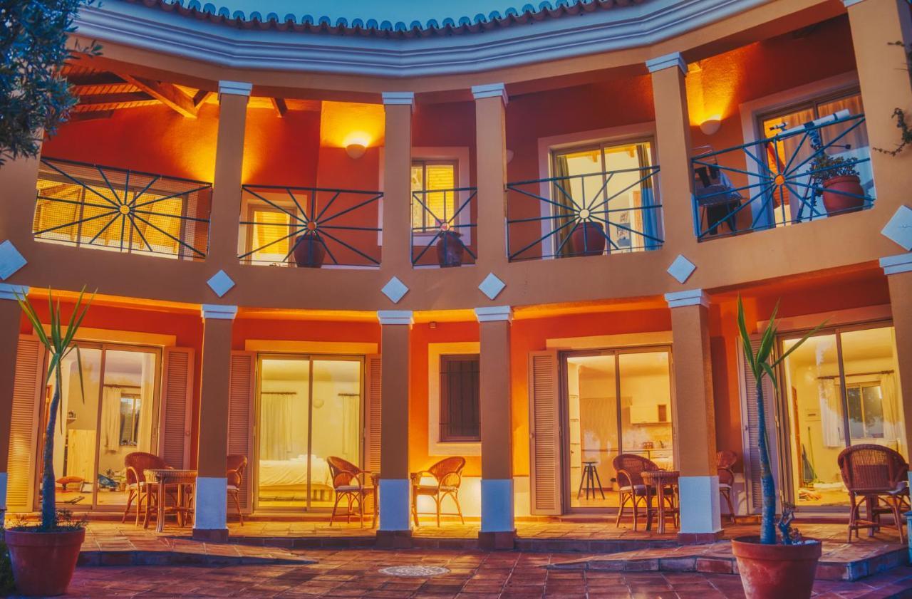 Moonshine Guest House With Private Studios And Private Cottage Lagos Exterior foto
